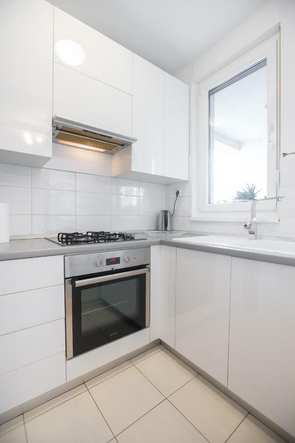 Cozy & Modern Studio With Balcony 萨格勒布 外观 照片